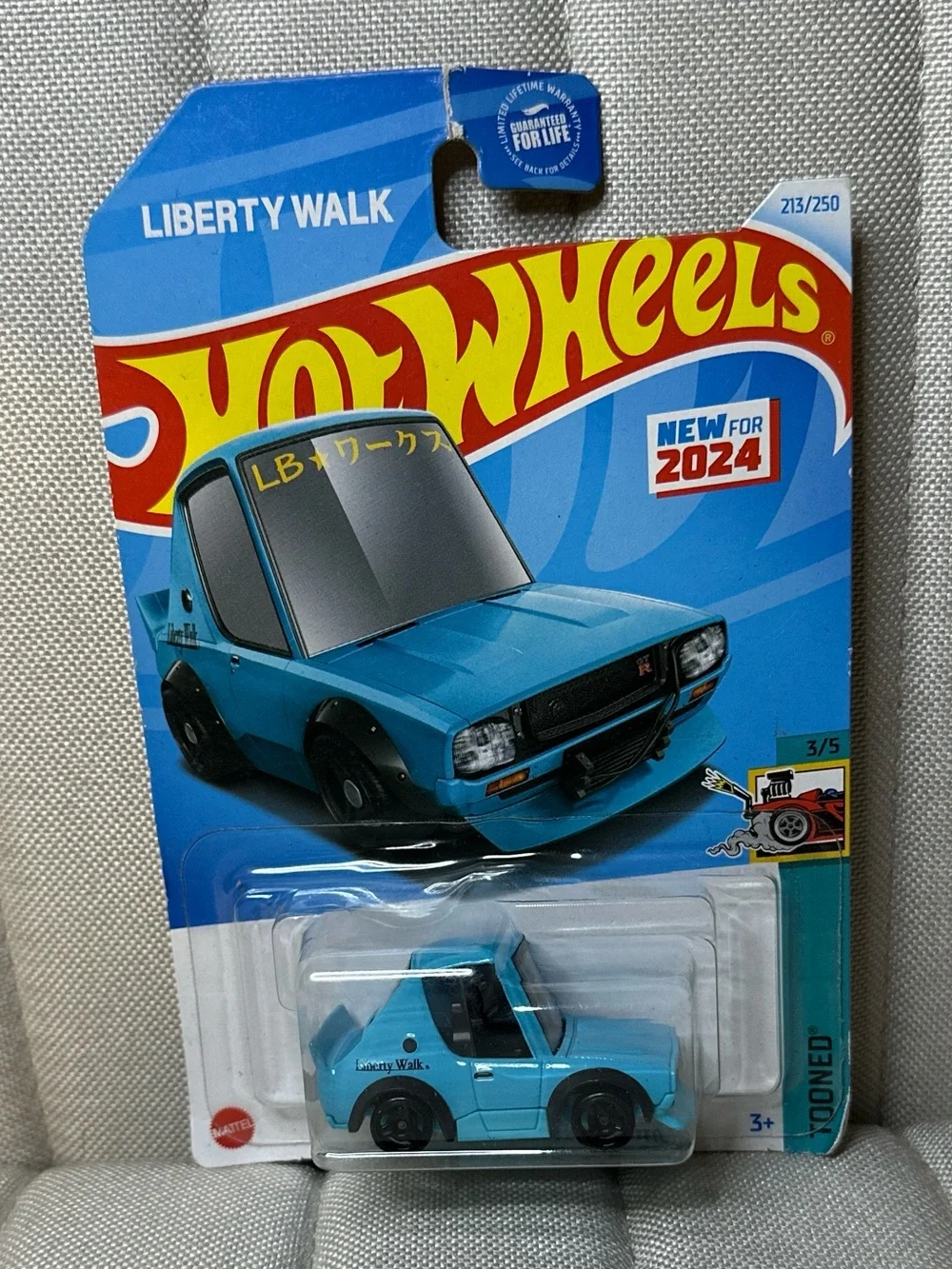 Liberty Walk x Hot Wheels NISSAN SKYLINE 2000GT-R LBWK